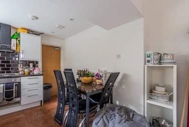 6 bed house, Mundy Place, Cathays, Cardiff, CF244BZ - Image 8